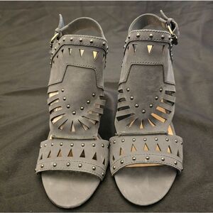 VINCE CAMUTO Reston Block High Heel  SANDALS